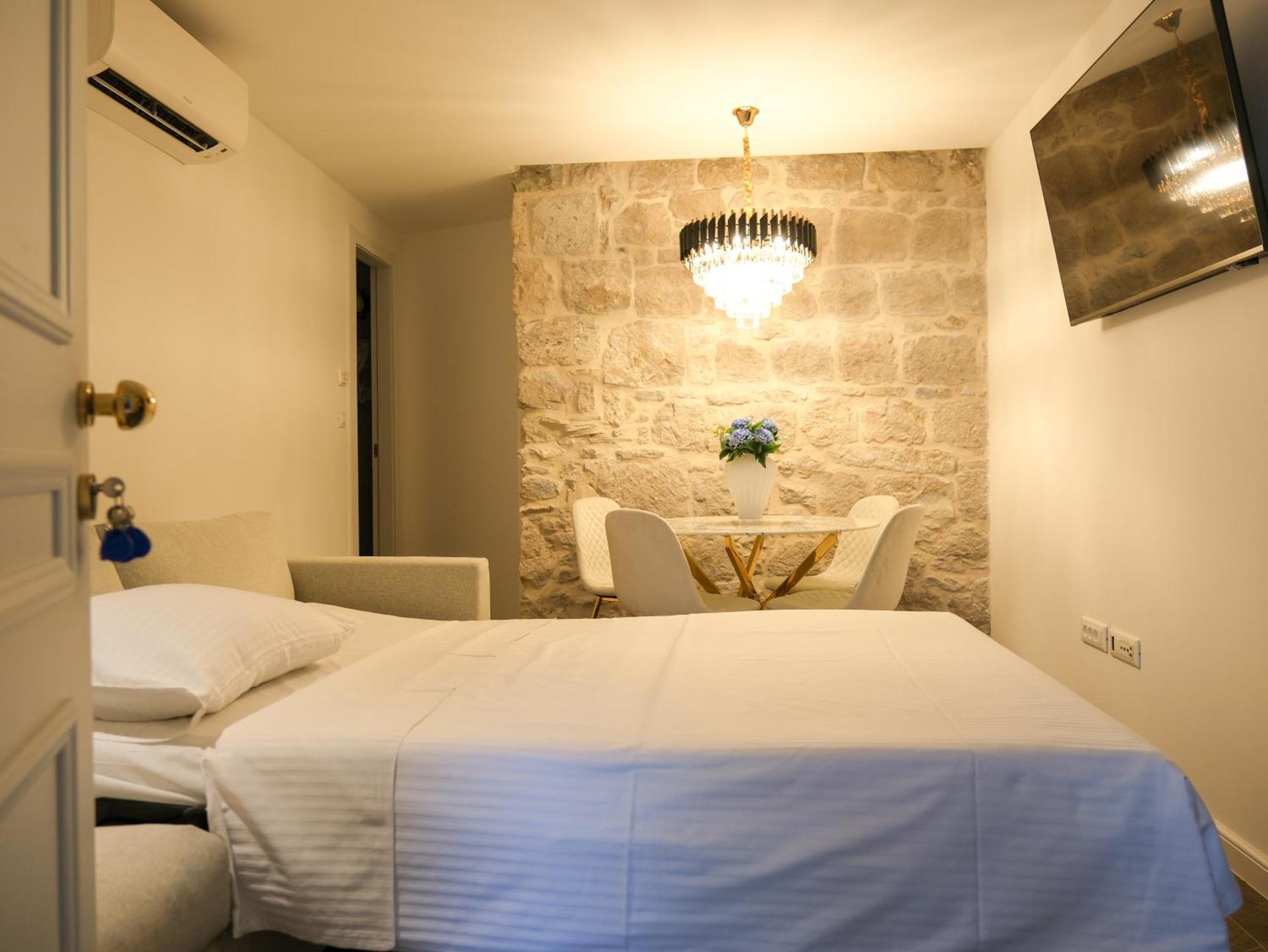 Prisca Luxury Rooms With Breakfast Split Bagian luar foto